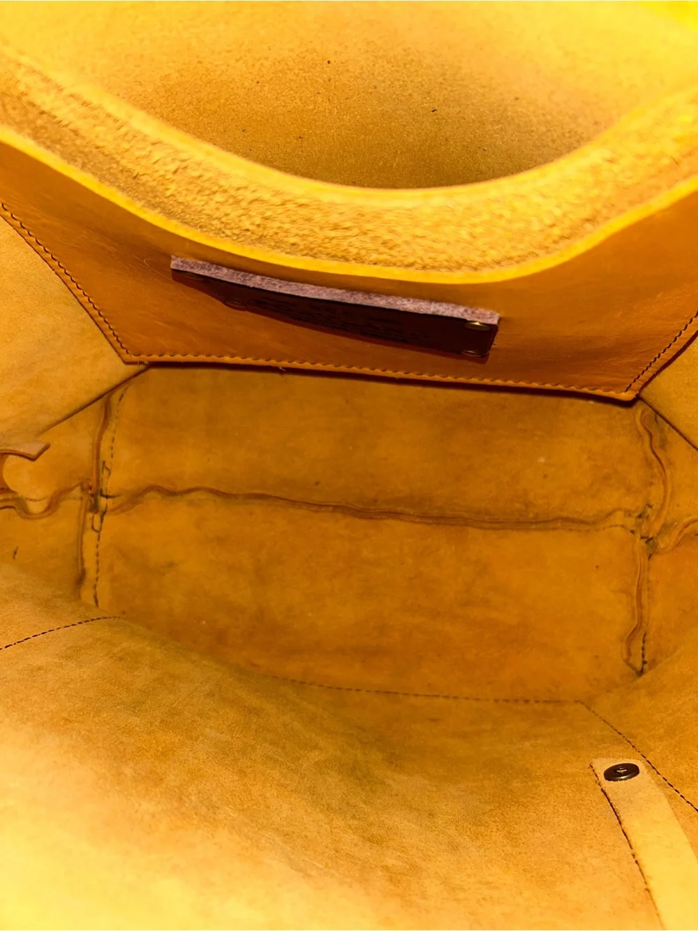 Portland Leather Large Zippered Tote